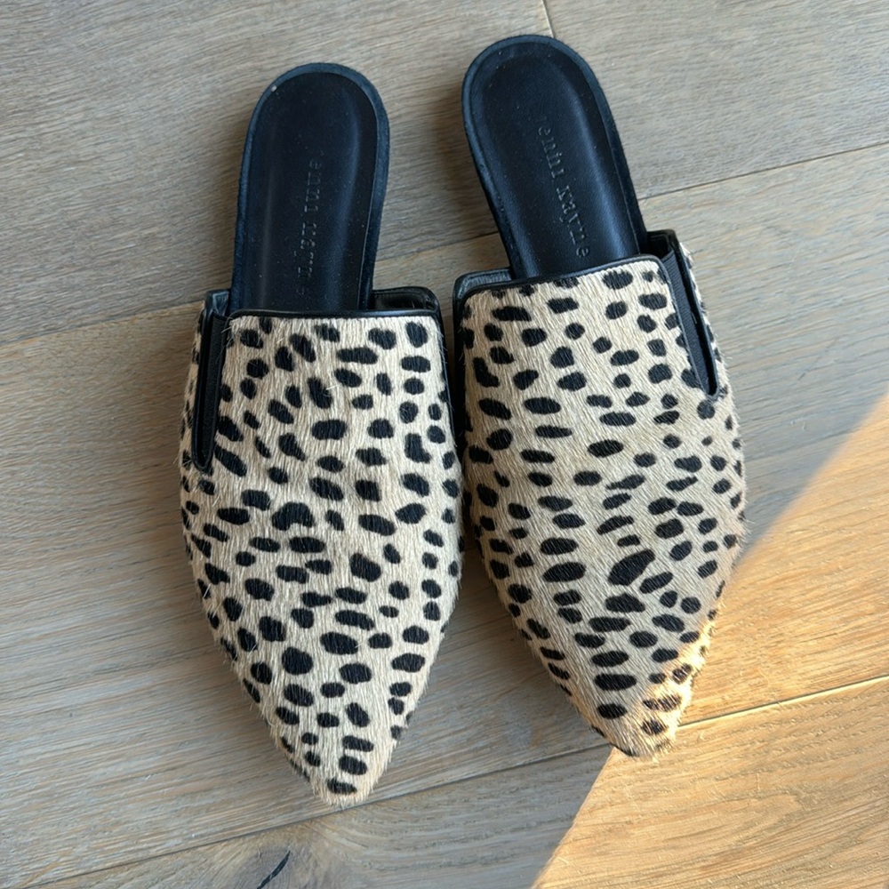 Jenni Kayne pony hair, cheetah print slide mules size 38
